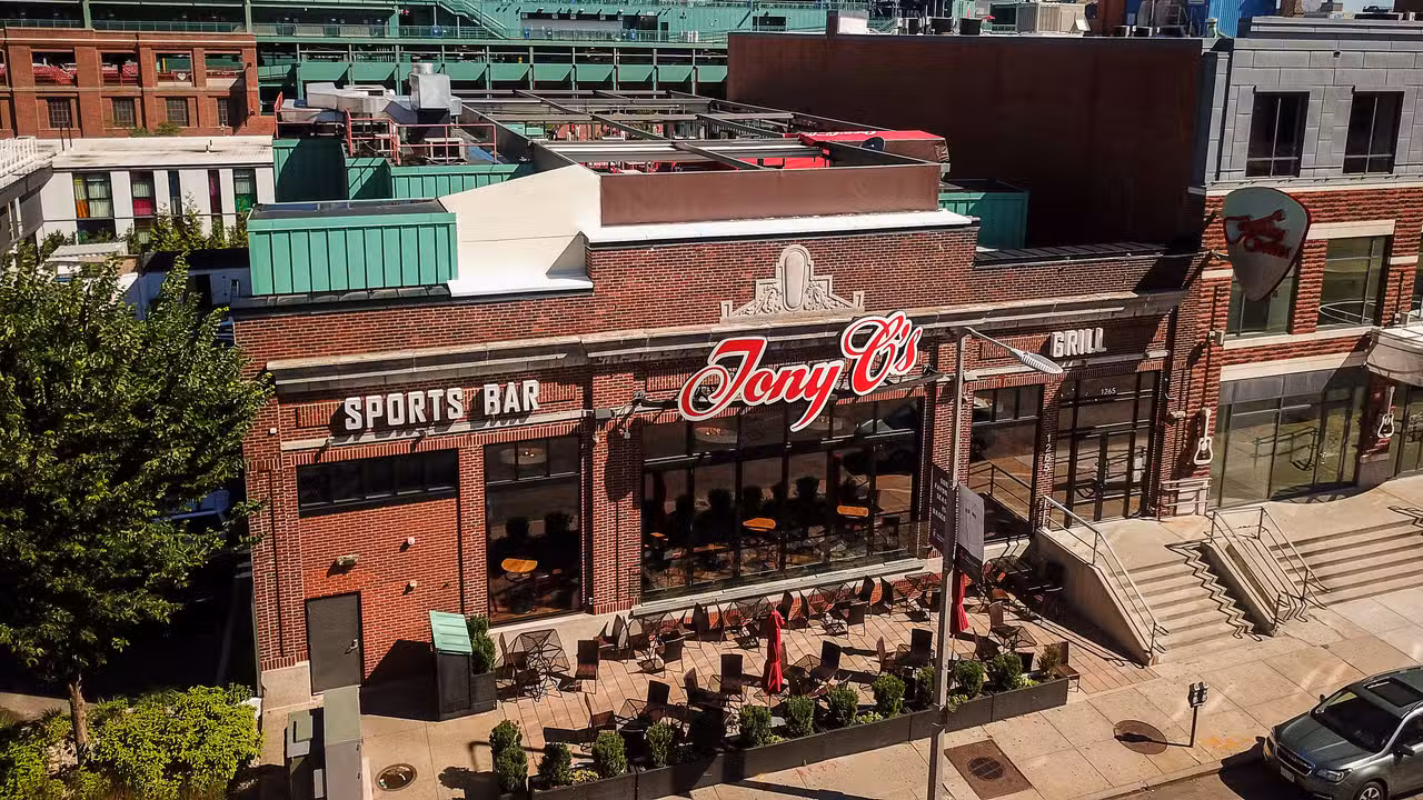 Binnenkant - Tony C's Sports Bar & Grill - Boston, Fenway - Permanently Closed, Boston, MA