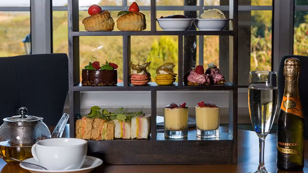 Comida - Afternoon Tea at The Little Fox Hotel, Torpoint, Cornwall