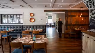 A photo of Earl's New American restaurant