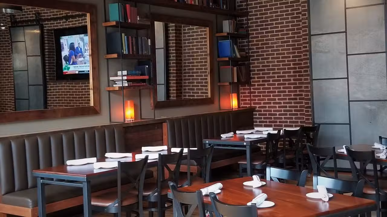 Interior - Red Star Bar & Grill - Charles Village - Permanently Closed, Baltimore, MD