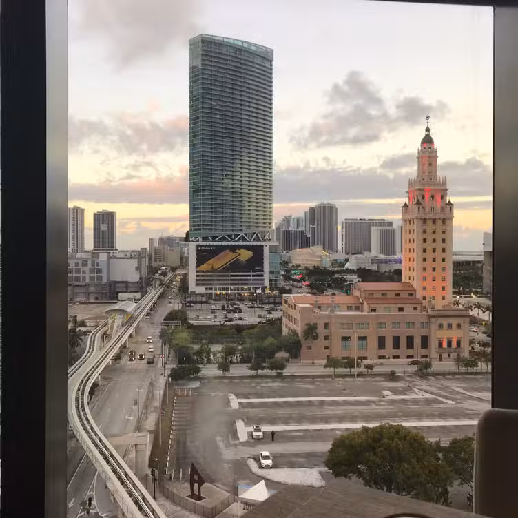 Binnenkant - Tuyo, Miami, FL