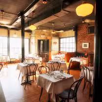 Una foto del restaurante 224 Boston Street Tavern & Restaurant