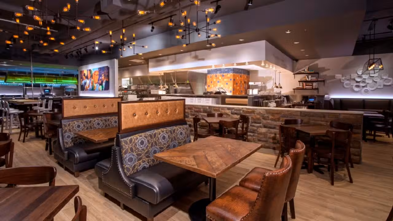 Interior - J. Baldwin's Restaurant, Clinton Township, MI