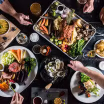 Una foto del restaurante Table Food + Drink