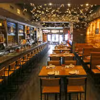 Una foto del restaurante Freebird Kitchen and Bar
