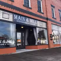Foto von Main & Mill Oyster Bar & Tavern Restaurant