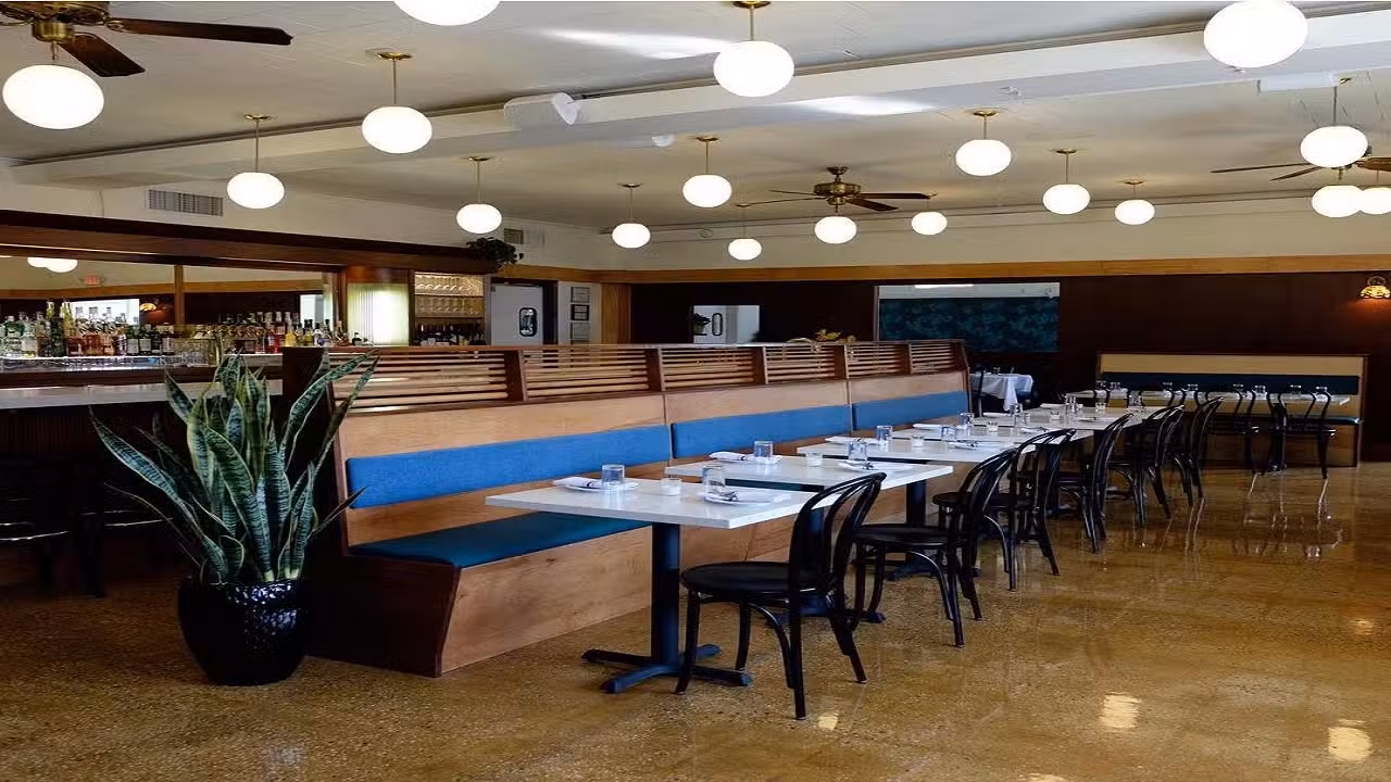 Interior - Nettie's, Tinton Falls, NJ