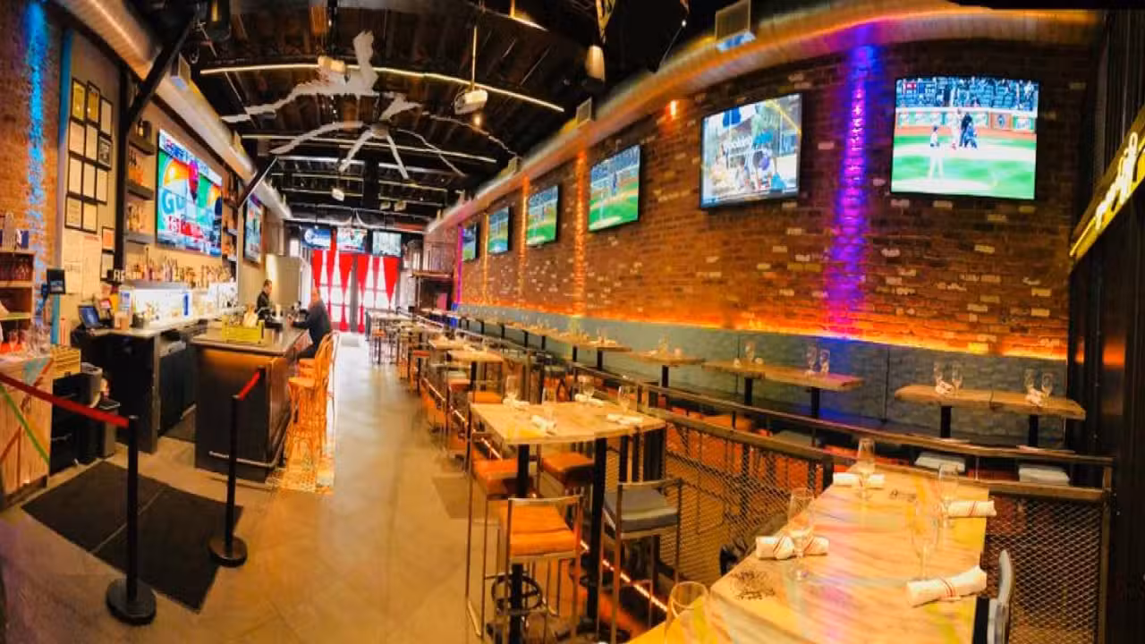 Interior - El Jefe - New York, New York, NY