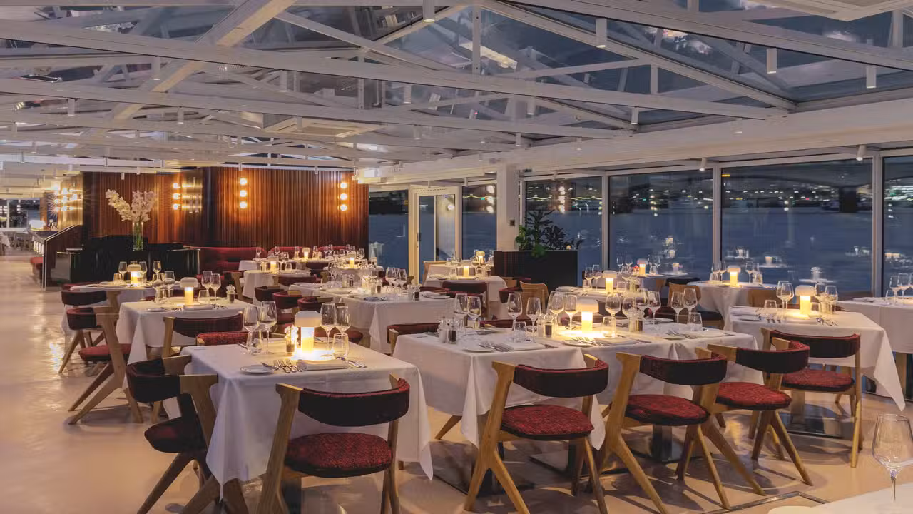 Interior - Bateaux London, London, 