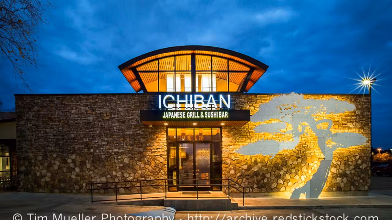 Buitenkant - Ichiban Sushi Bar & Grill, Baton Rouge, LA