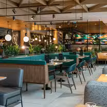 A photo of Earls Kitchen + Bar - Station Square restaurant