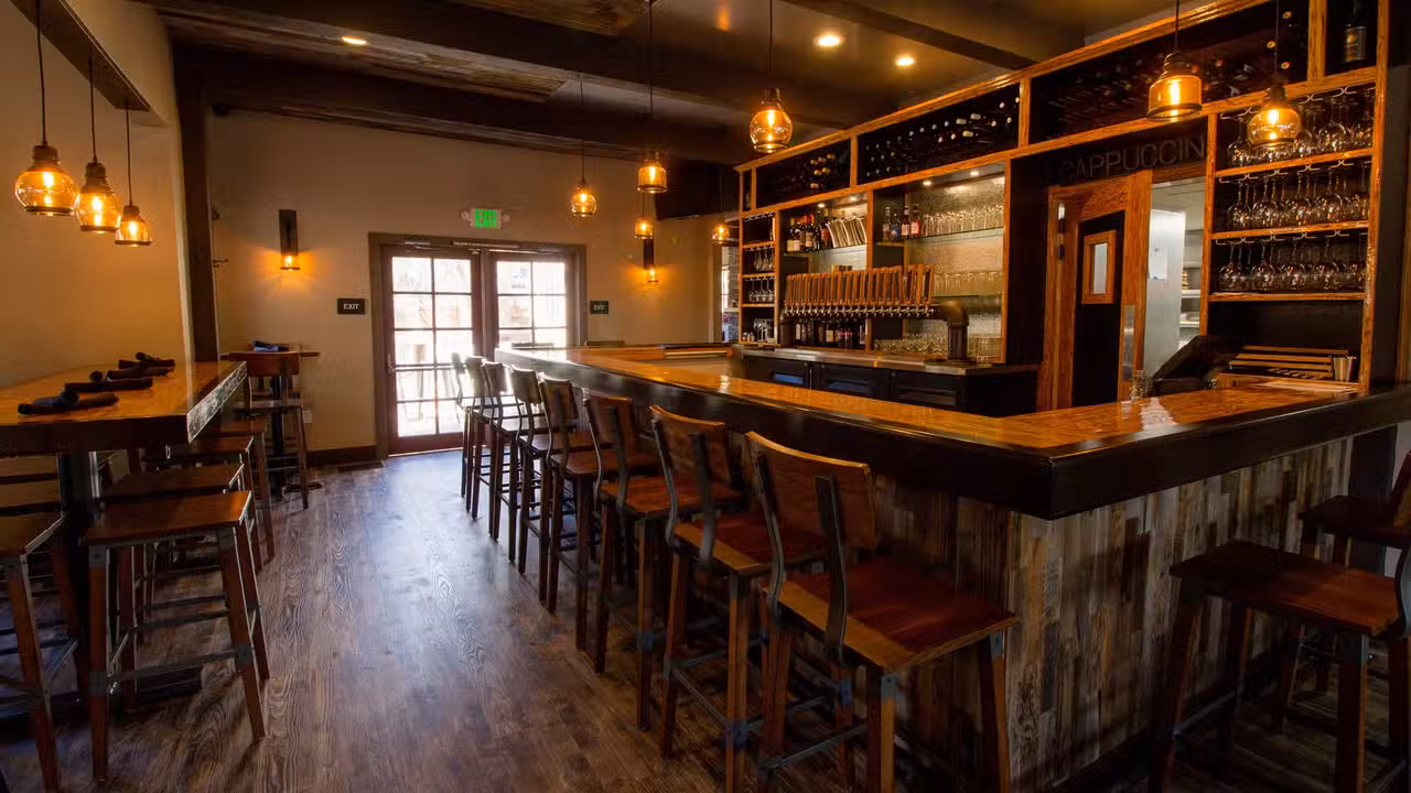 127 West Social House, Fallbrook, CA