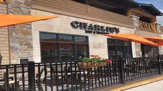 Una foto del restaurante Charlie's Bar & Kitchen