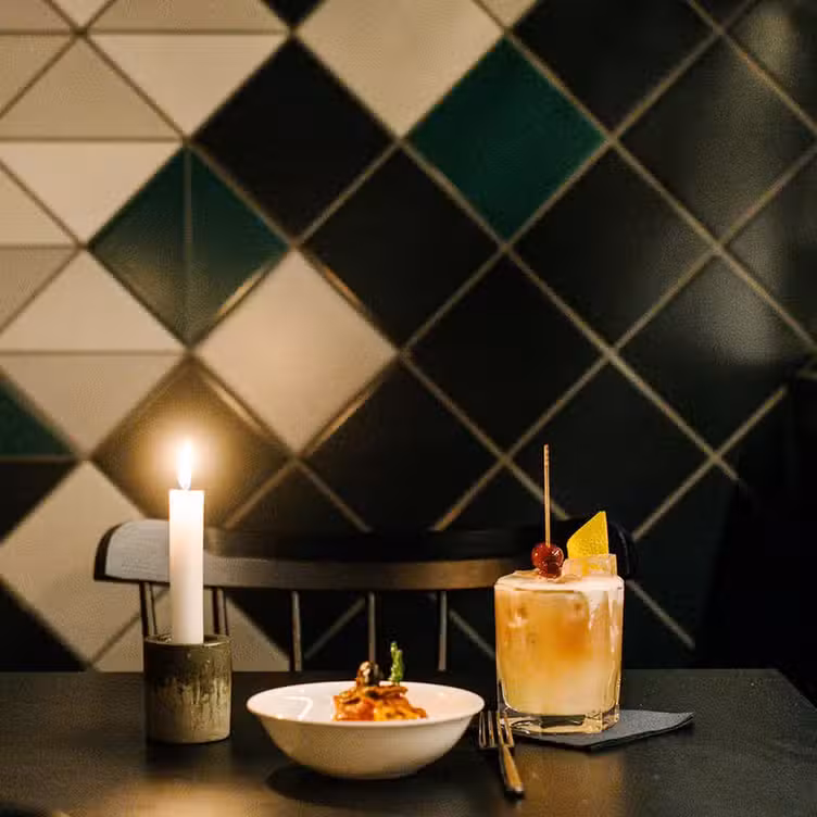 Mosaico - KARLOFF, Berlin, BE