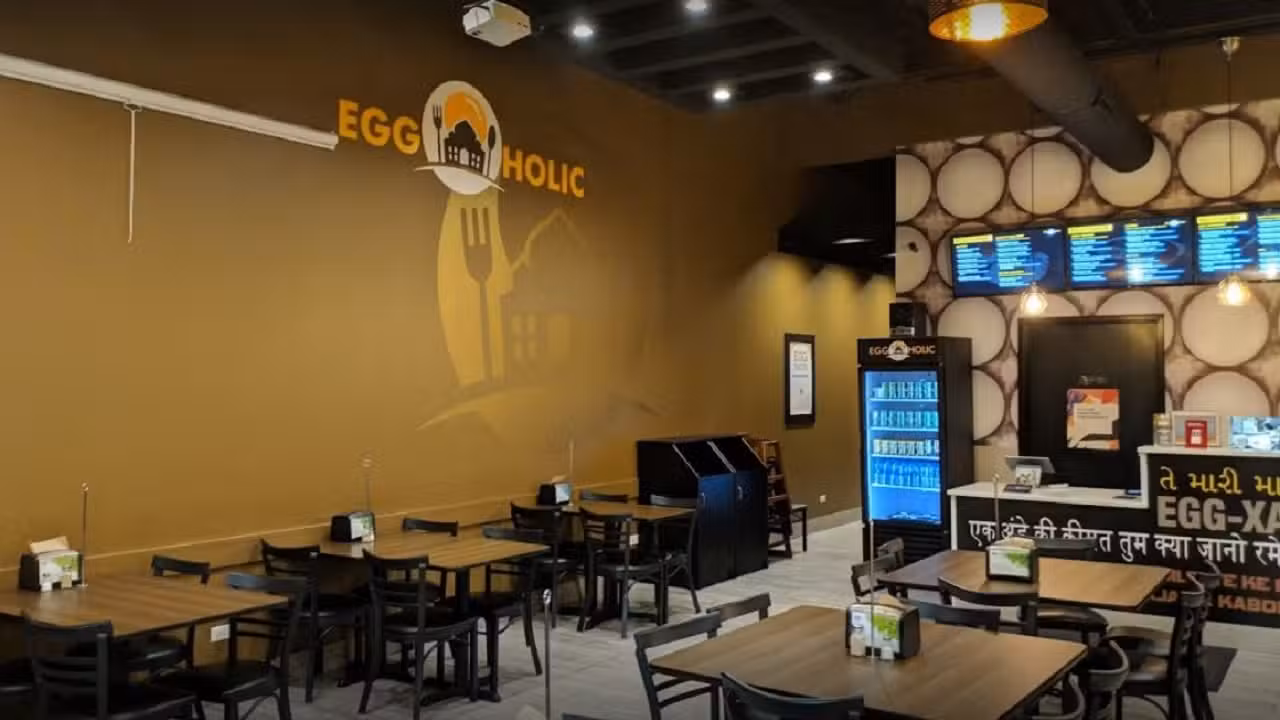 Interior - Eggoholic - Schaumburg, Schaumburg, IL