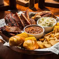 Una foto del restaurante Famous Dave's - Flint