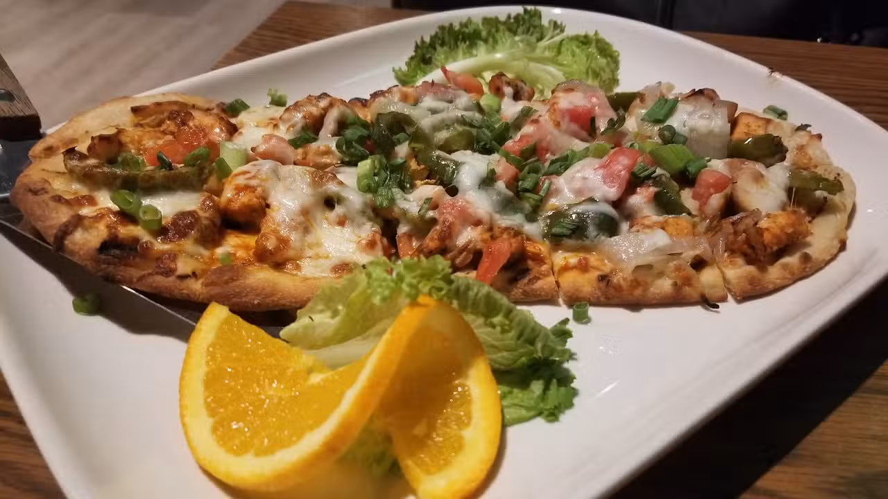 Comida - The Hide-Out Bistro & Grill, Cedar Rapids, IA