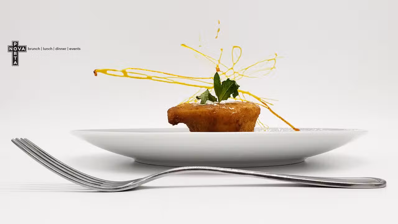 Interior - Porta Nova Restaurant - Permanently Closed, Toronto, ON