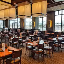 Una foto del restaurante CRAVE - Maple Grove
