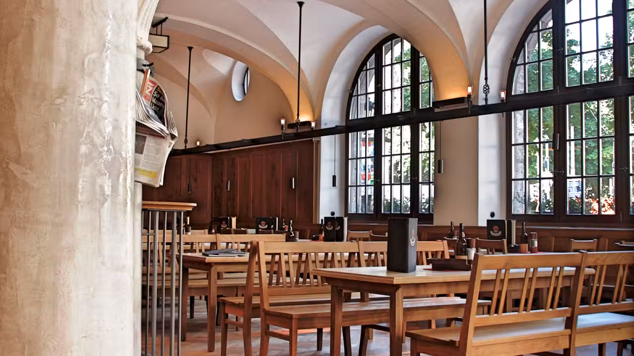Binnenkant - Paulaner Bräuhaus München, München, BY