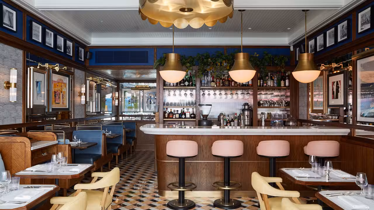 Interior - Chucs Cafe Kensington, London, 