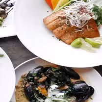 Una foto del restaurante Gustav Chophouse and Bar