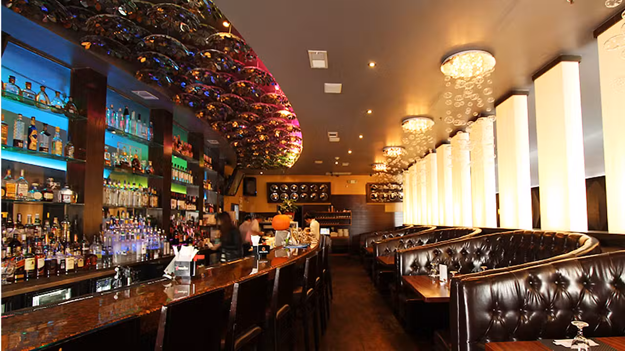 Innen - Kumo Hibachi Sushi Lounge, New City, NY