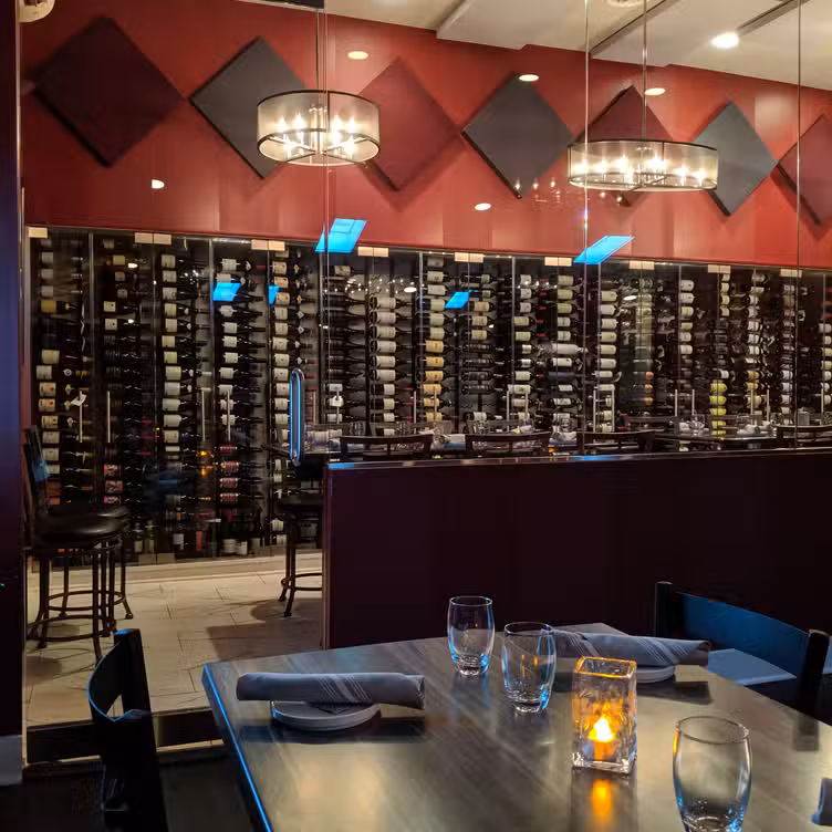 Interior - Cuvèe Ray Wine Bar & Restaurant, Rehoboth Beach, DE