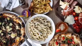 Een foto van restaurant Sopra Sotto Commercial Dr