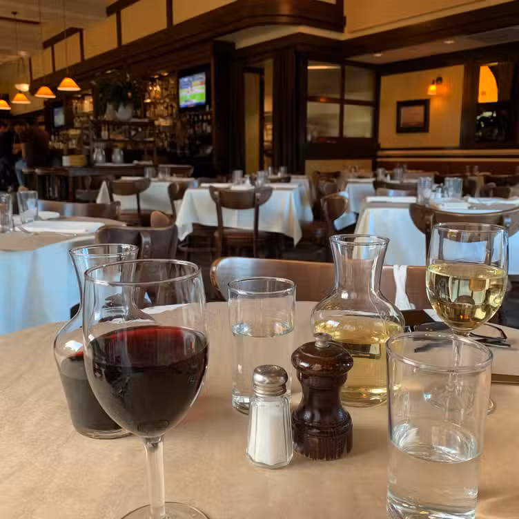 Interior - MarketBar - Permanently Closed, San Francisco, CA