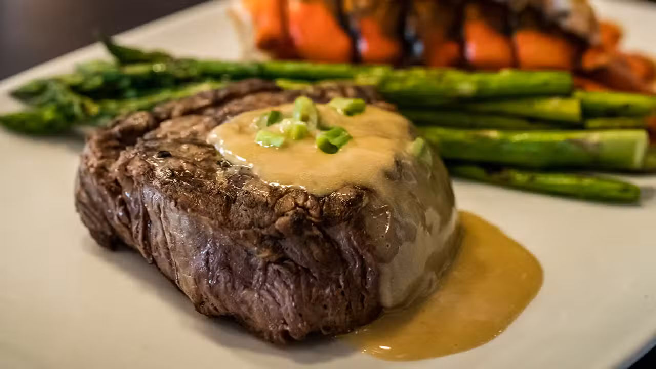 Interior - Diamonds Steak & Seafood - Royal Oak, Royal Oak, MI