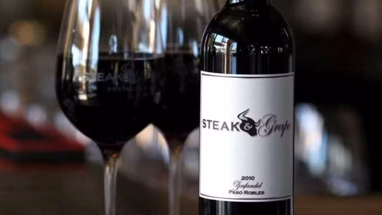 Photo - Steak & Grape - Permanently Closed, Bakersfield, CA