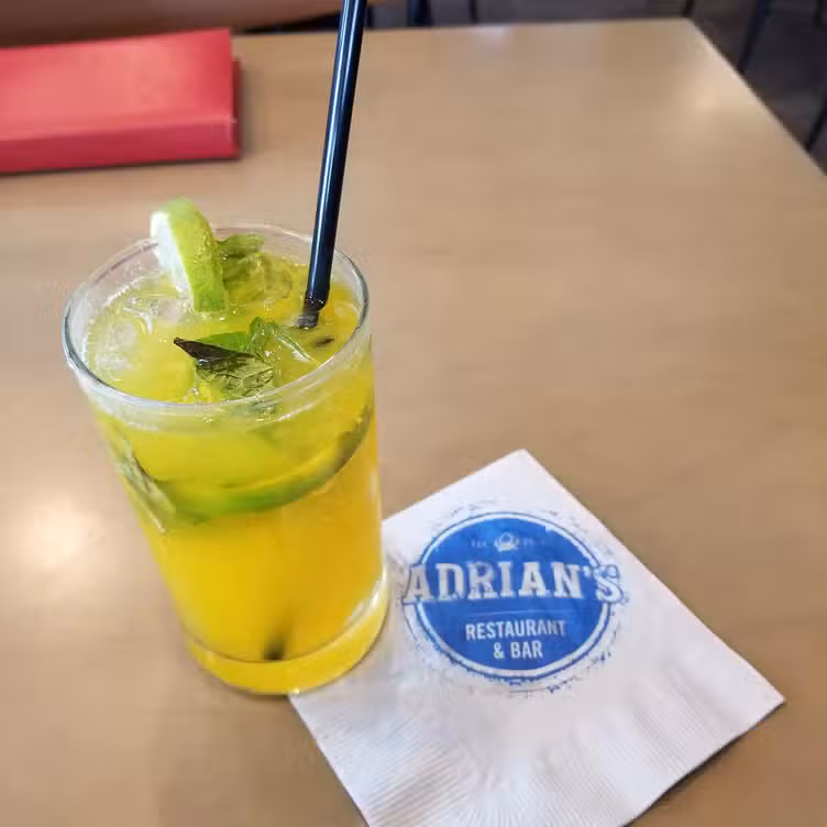 Drankjes - Adrian's Restaurant and Bar, Baton Rouge, LA