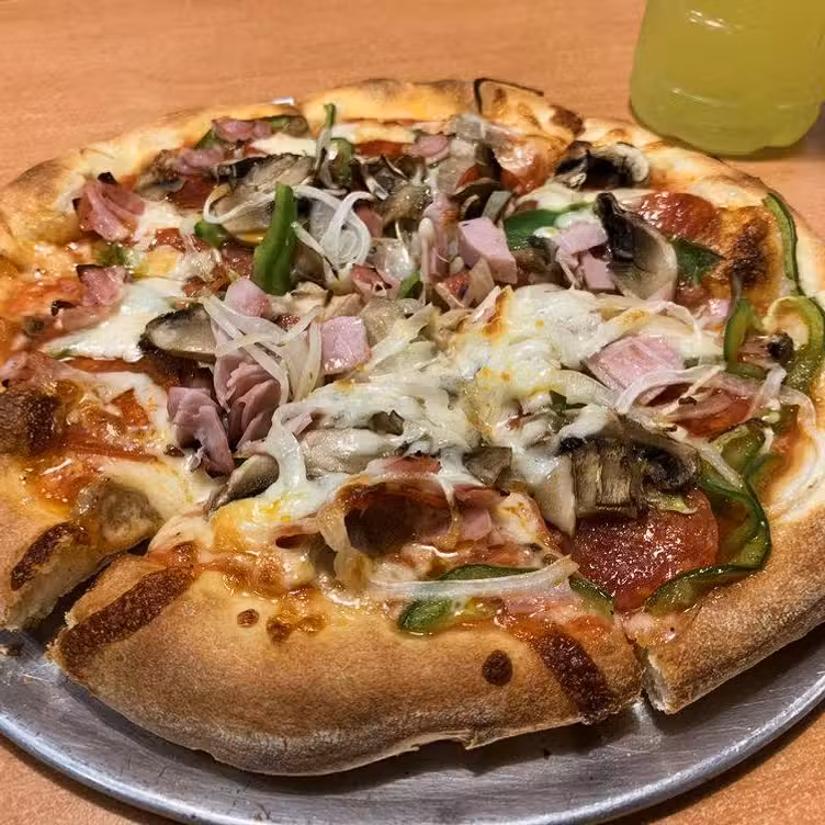 Magdapizza - Magdalena’s Pizzeria, Tampa, FL