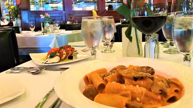 Een van Trattoria Romana Johnston restaurant