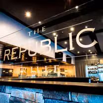 Una foto del restaurante The Republic Grille - Magnolia