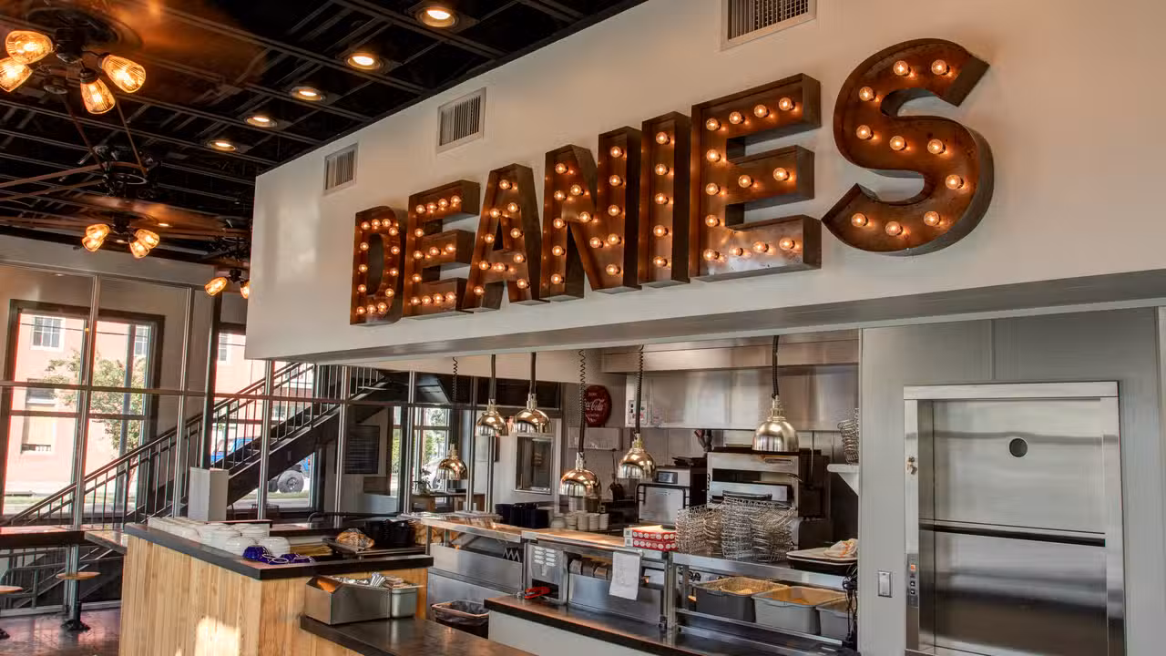 Interior - Deanie's Seafood - Garden District, New Orleans, LA
