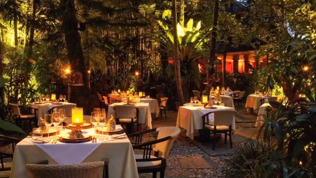 Buitenkant - Mozaic Restaurant Ubud, Ubud, Bali