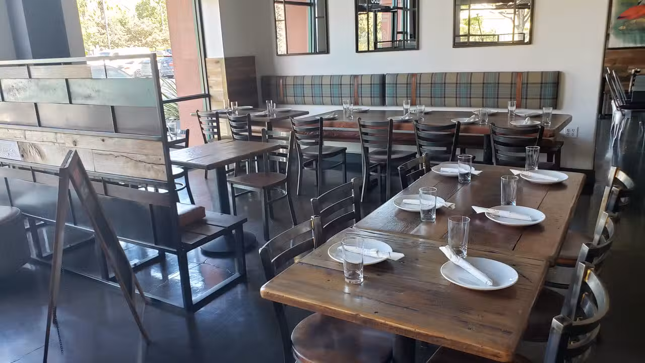Interior - The Creek Eatery, San Jose, CA