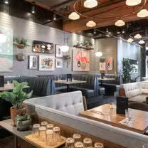 Una foto del restaurante Earls Kitchen + Bar - Yaletown - Vancouver