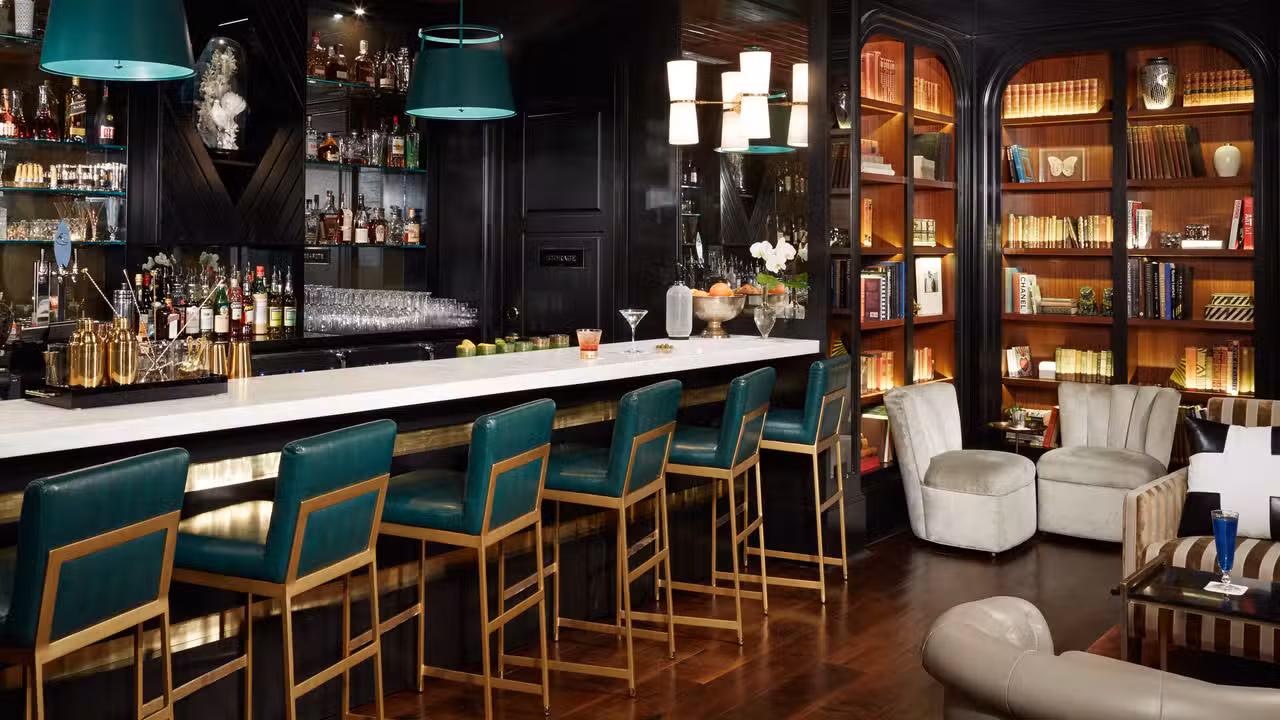 Binnenkant - The Bar at The Spectator, Charleston, SC