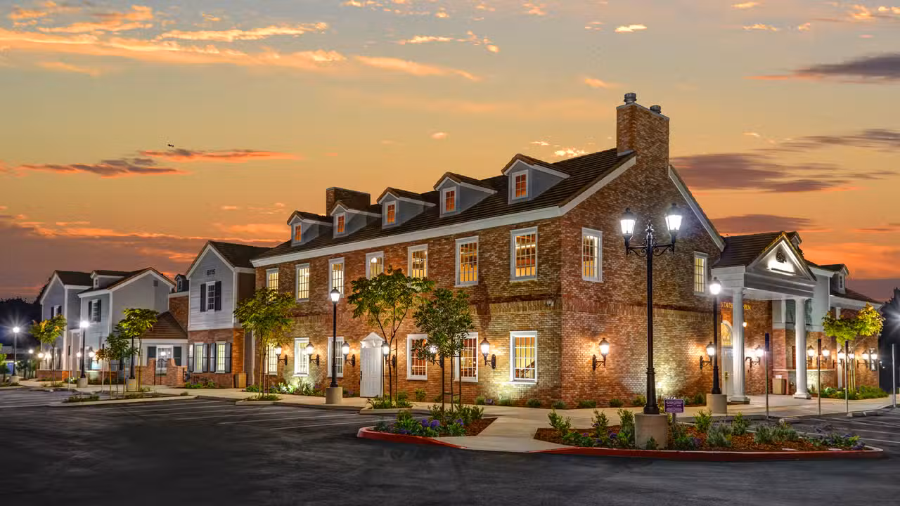 Green Dragon Tavern & Museum, Carlsbad, CA