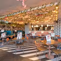 A photo of Slug and Lettuce Hub Milton Keynes restaurant