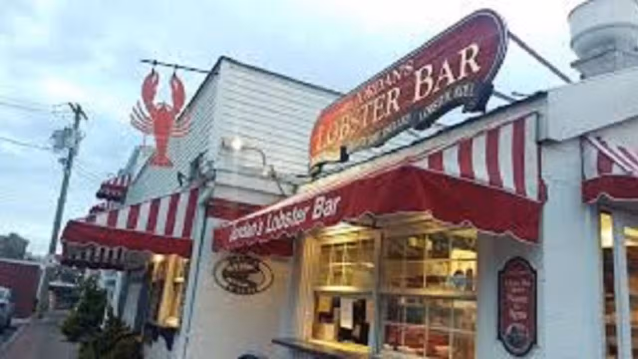 Binnenkant - Jordan Lobster Farms, Island Park, NY
