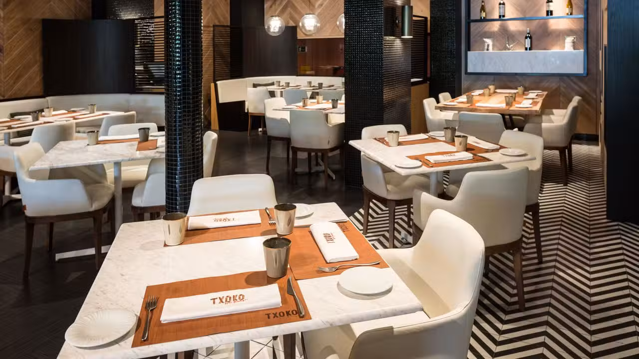 Interior - Txoko - The Ritz-Carlton Abama, Guía de Isora, Santa Cruz de Tenerife