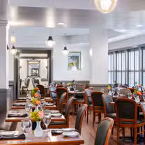 A photo of The Swamp Fox at the Francis Marion Hotel restaurant