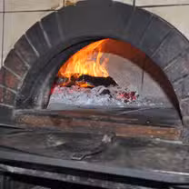 A photo of La Pizzeria - Campbell restaurant