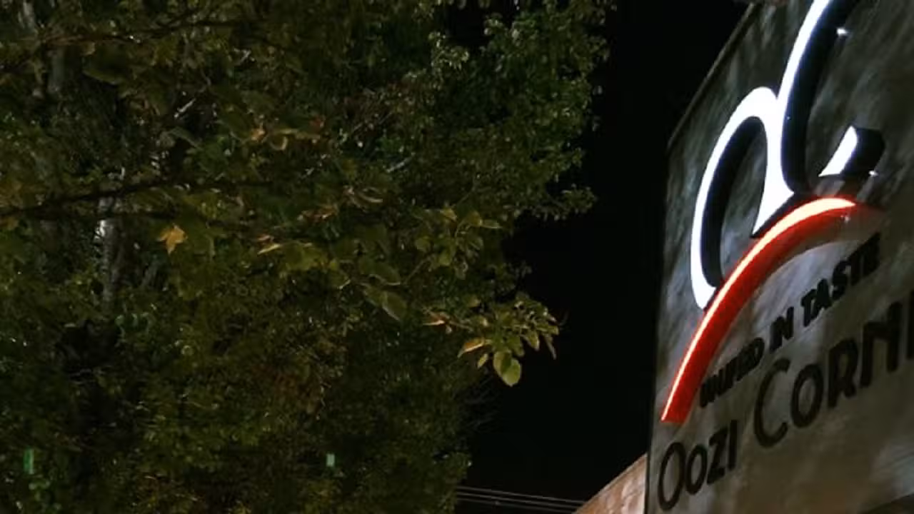 Oozi Corner, Bridgeview, IL