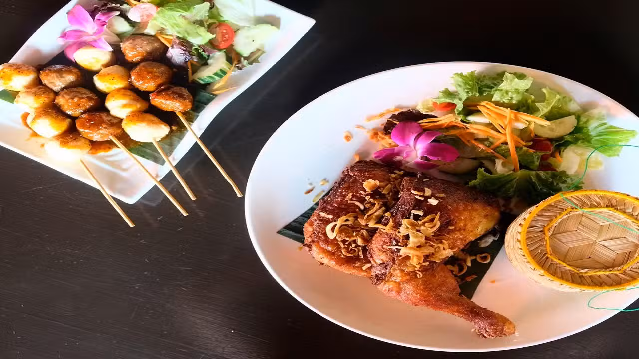 Binnenkant - Monkey Thai South Shore, Alameda, CA