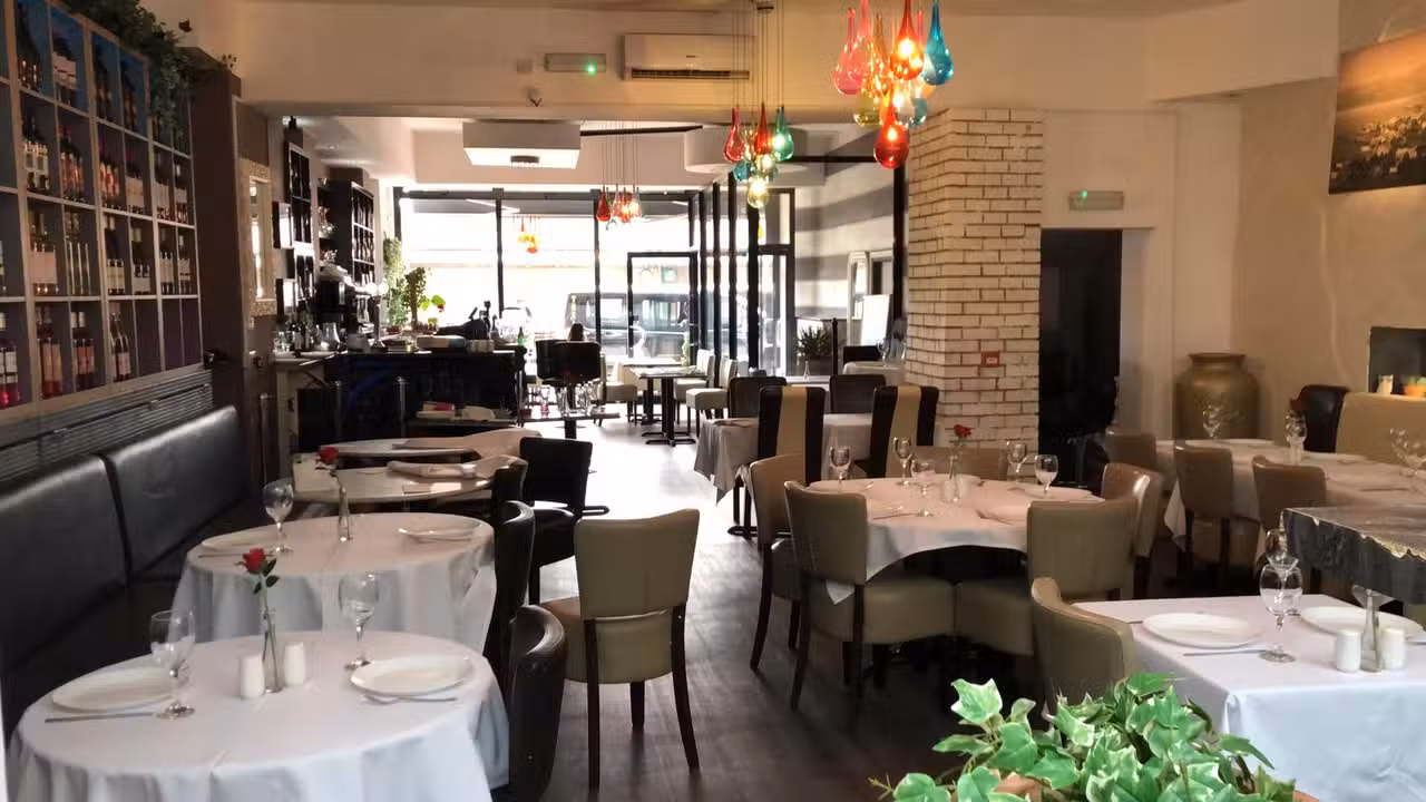 Beit Beirut, Woking, Surrey